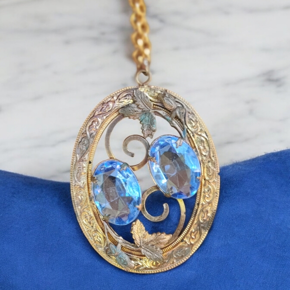 Antique Jewelry - Antique Victorian Czech glass floral pendant necklace